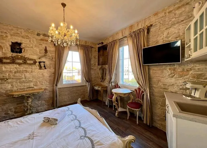 아파트 Spectacular View Of The Colloseum 풀라